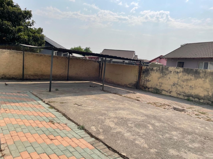 2 Bedroom Property for Sale in Boitekong North West
